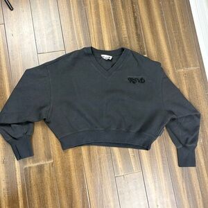 Women’s Izzue size XS Black V Neck crew Cropped Sweatshirt RSVD graphic grunge